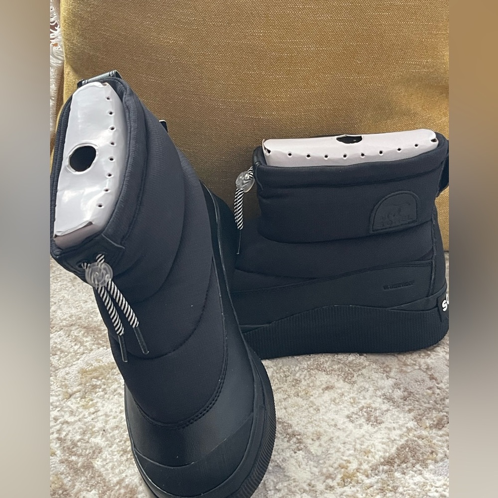 New Sorel Out N About IV Puffy Wp